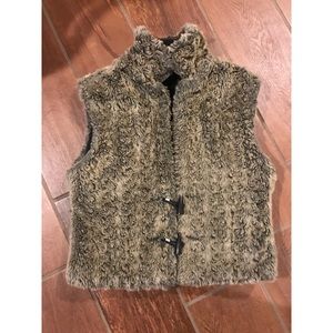 Fjall— reversible Faux Fur jacket vest